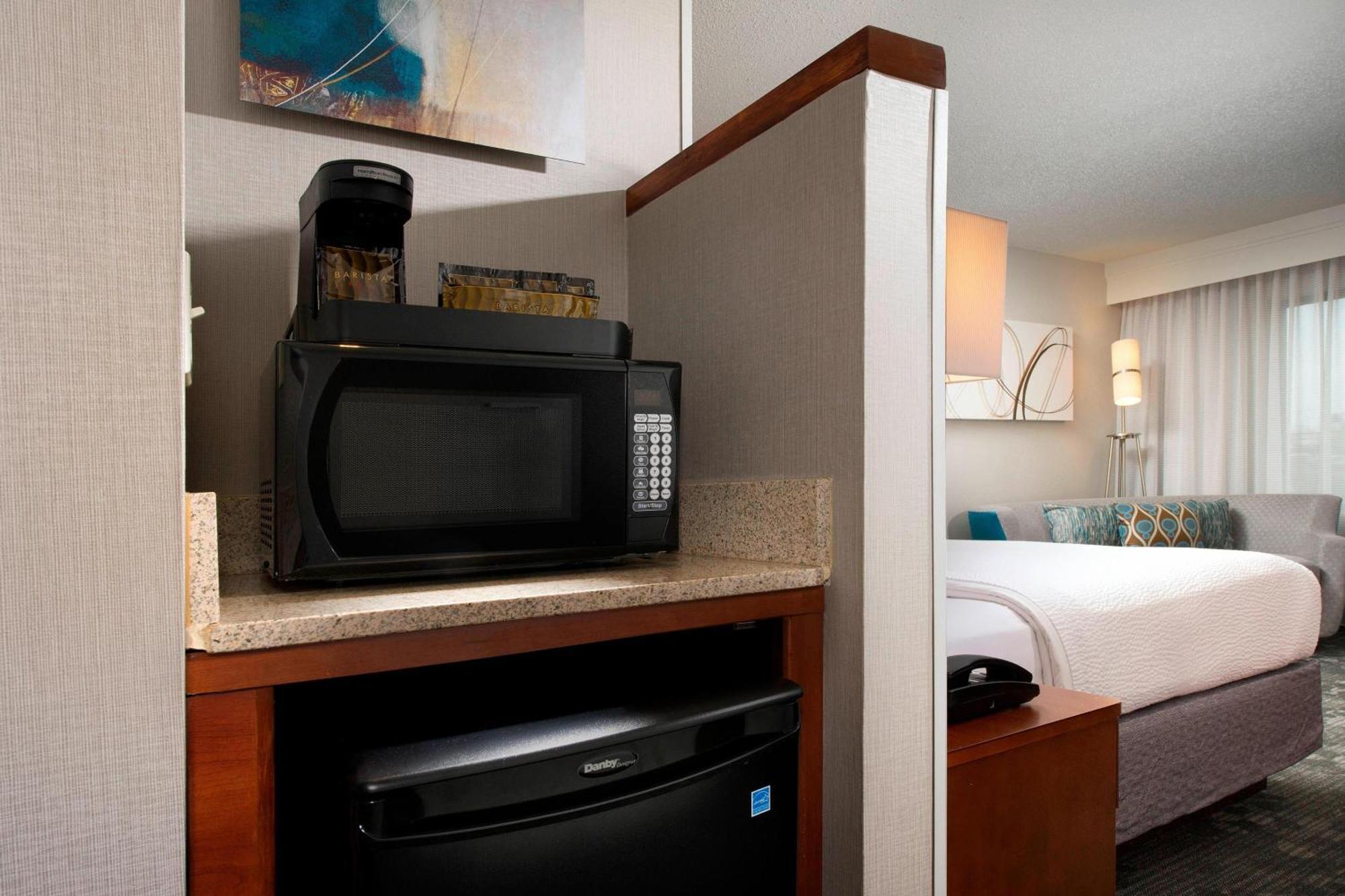 Courtyard By Marriott San Antonio Seaworld/Lackland Екстер'єр фото
