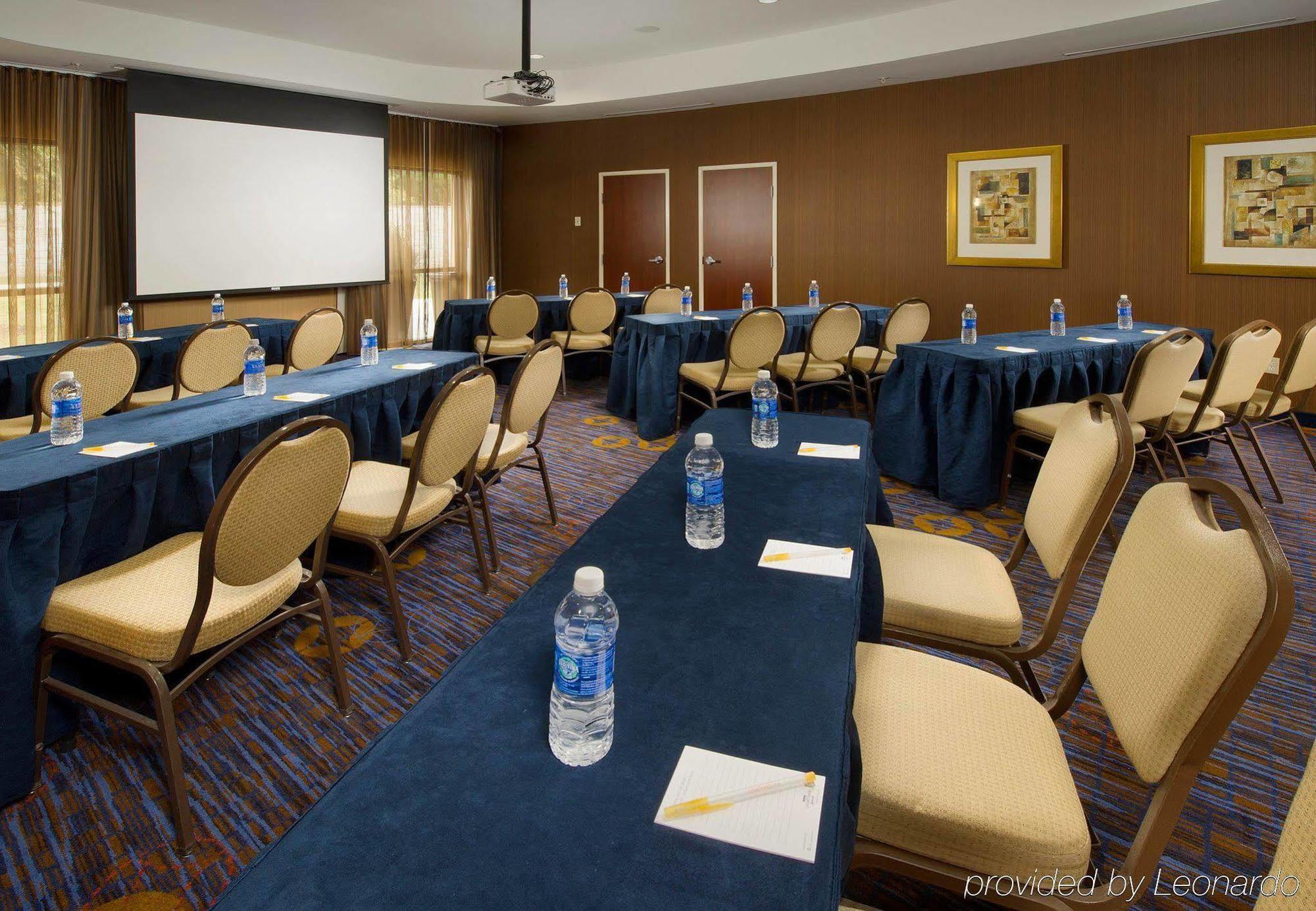 Courtyard By Marriott San Antonio Seaworld/Lackland Екстер'єр фото